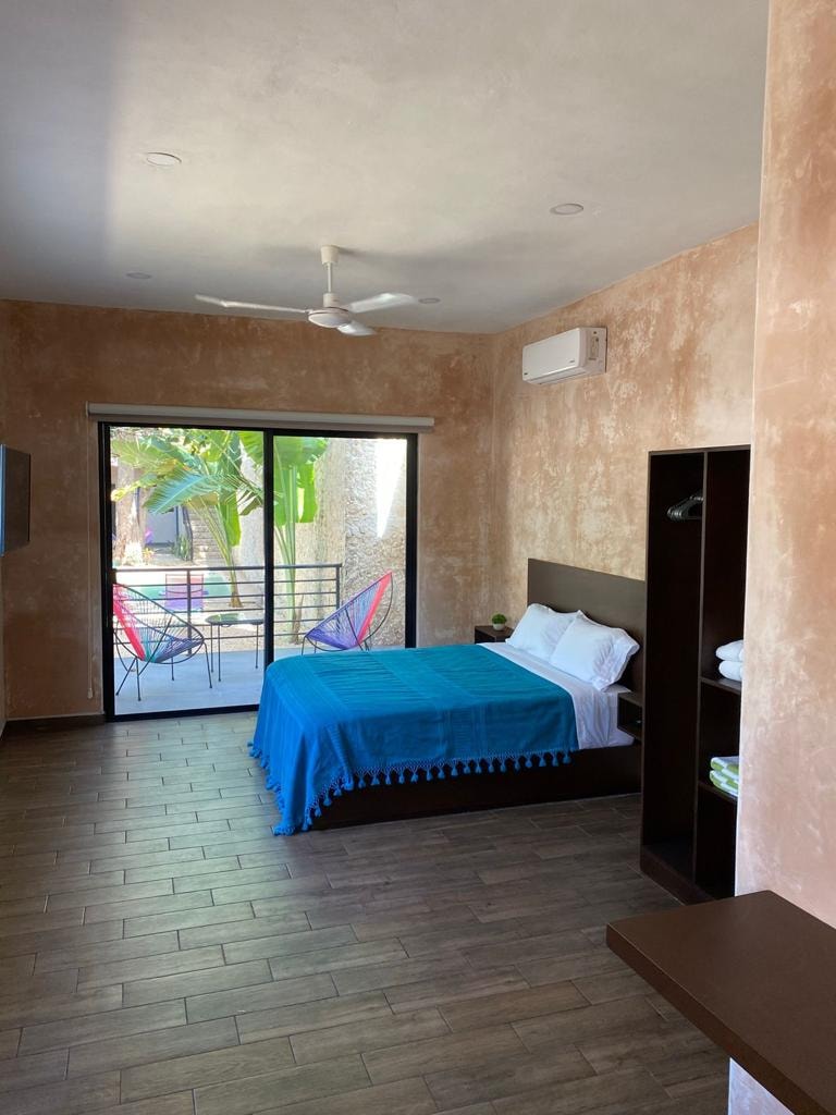 Hotelito Yum Kaax — habitación con terraza