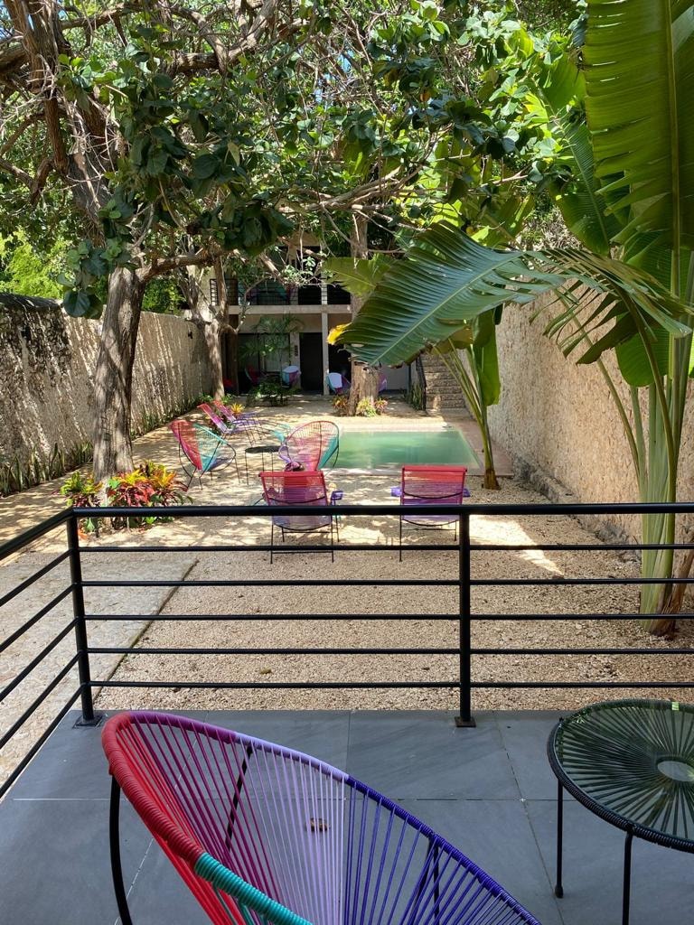 Hotelito Yum Kaax — terraza con sillas Acapulco